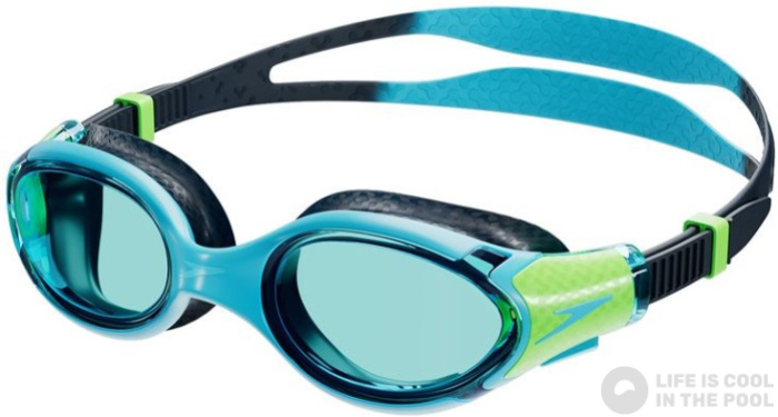 Arena goggles store vs speedo